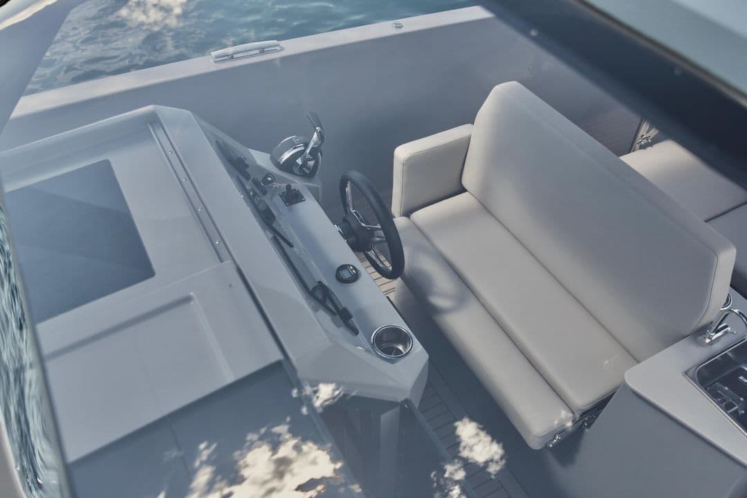 Rand Boats Escape 30